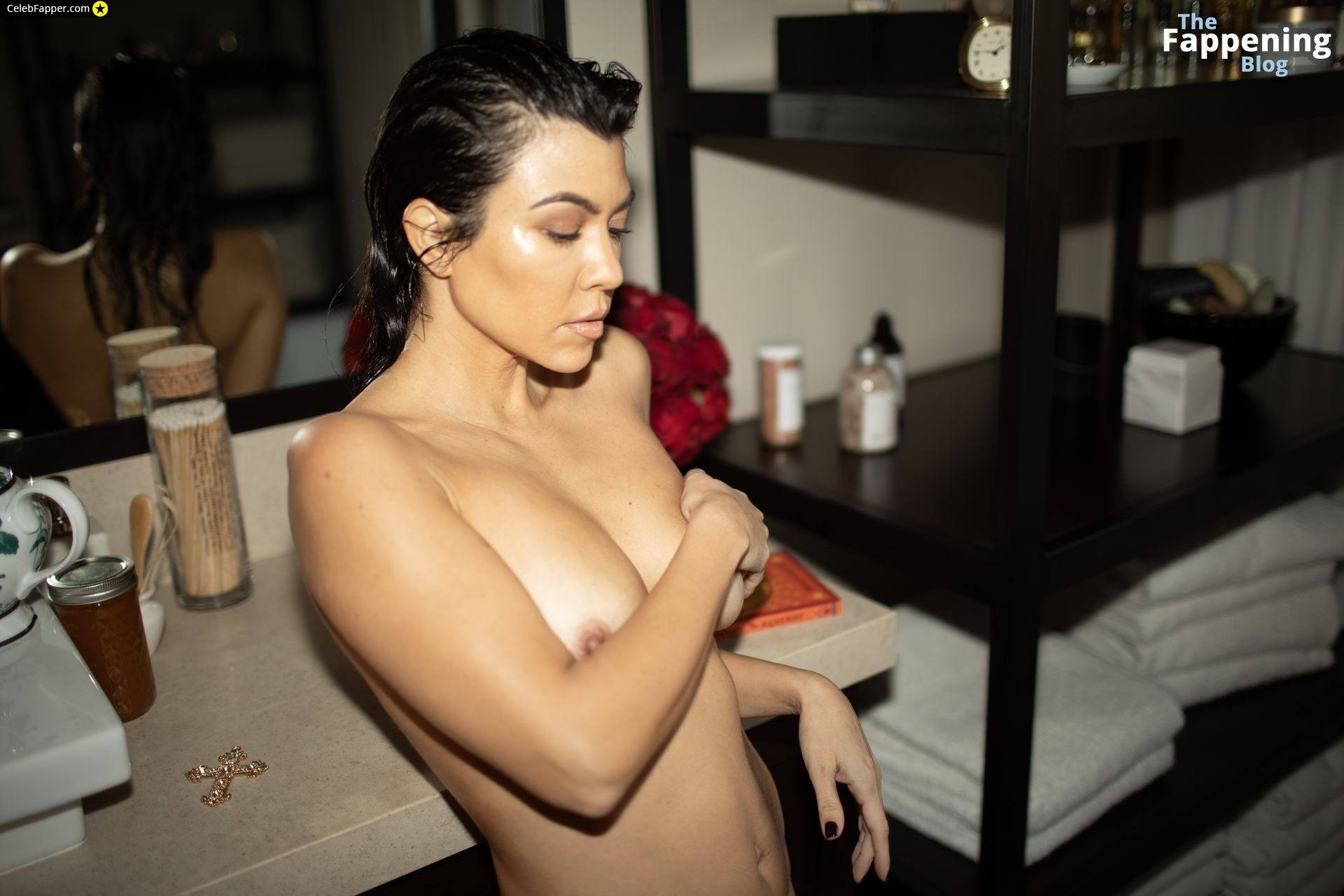 kourtney kardashian fap tits boobs nude naked nipples